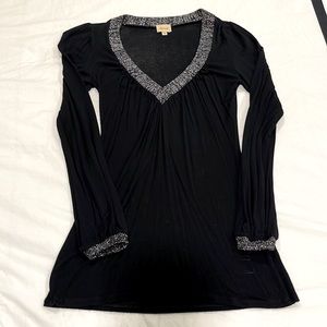 Ella Moss black v-neck top